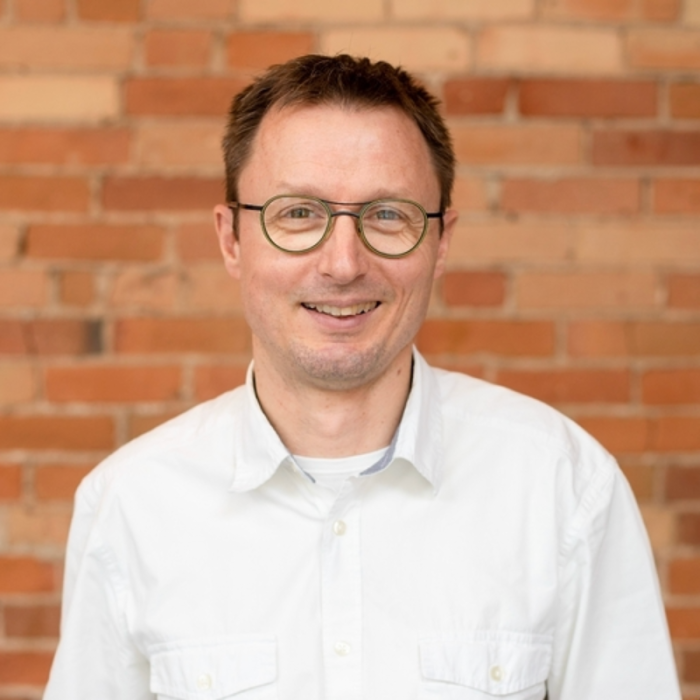 Sr. Consultant – Xavier Uldry